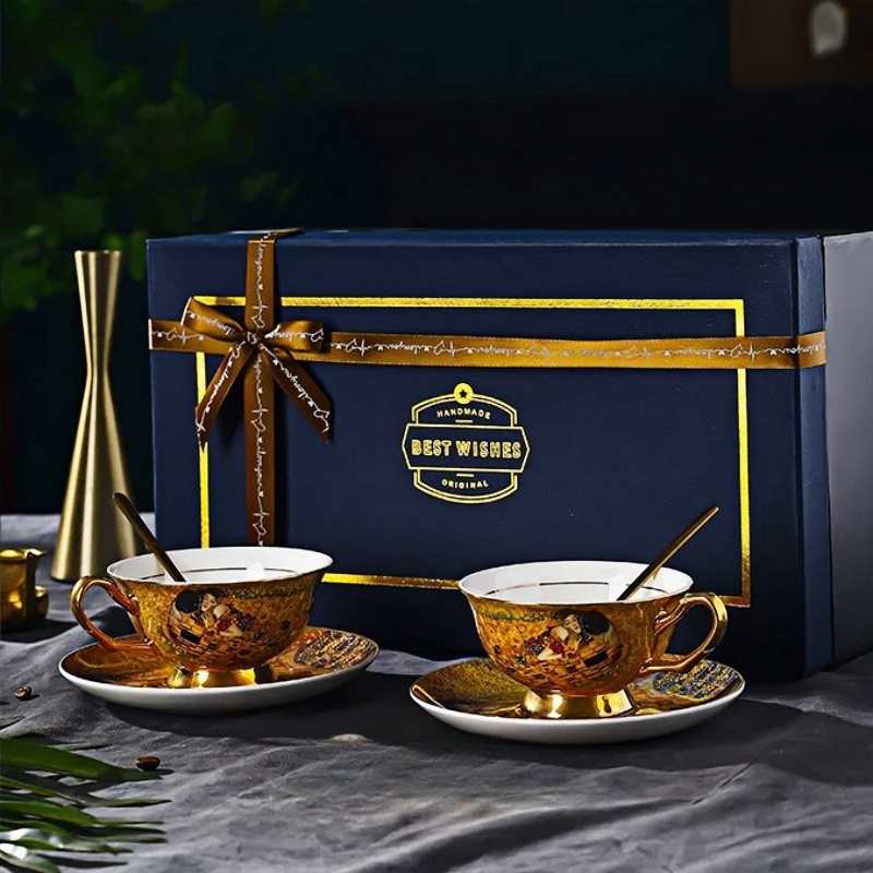 Coffee Tea Game - Kaffeeset aus Knochenporzellan im königlichen Barockstil