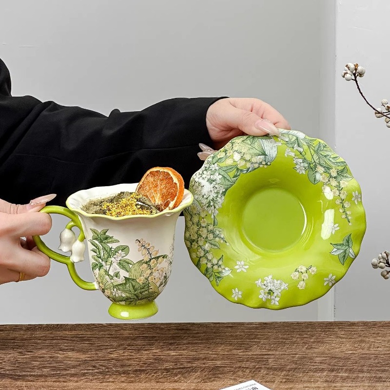 Maiglöckchen-Blüten-Afternoon- – Coffee Tea Game Bewertung und Preis